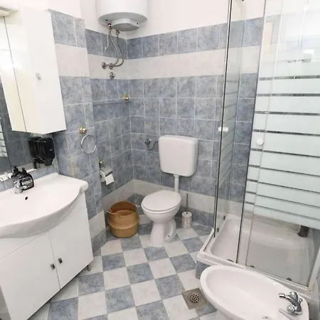 Nina 2 Bedroom Old Town ! Apartament *