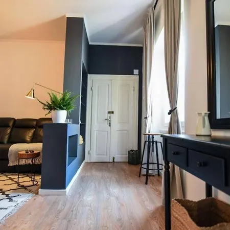 Nina 2 Bedroom Old Town ! Apartament *